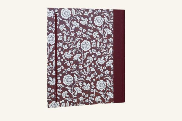 Schnellhefter rot, weisse Blumen